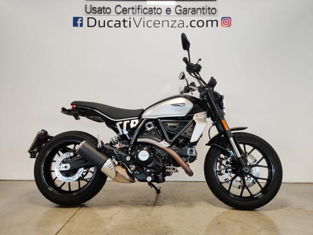 DUCATI Scrambler 800 Nero metallizzato