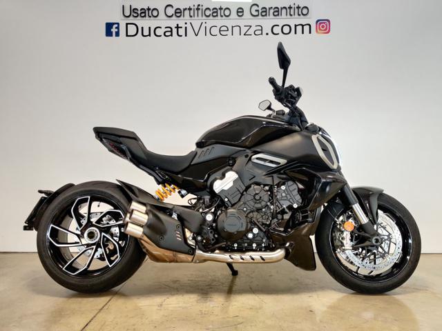 DUCATI Diavel Nero metallizzato