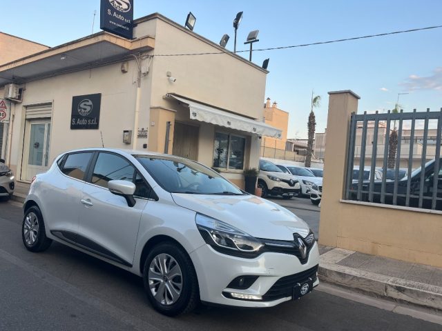 RENAULT Clio Argento metallizzato