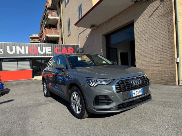 AUDI Q3 40 TDI quattro S tronic Business SPORT Usato