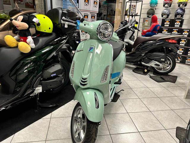 PIAGGIO Vespa 125 Primavera Verde amabile  pastello