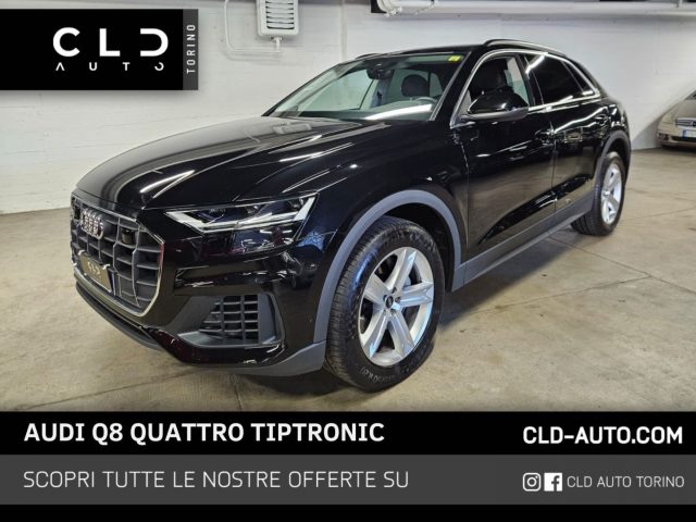 AUDI Q8 Nero metallizzato