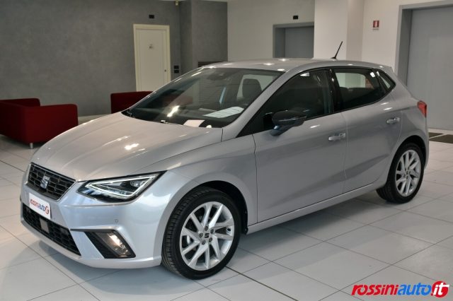 SEAT Ibiza RESTYLING 1.0 TGI 90 CV FR + NAVI + REARVIEW + PDC 