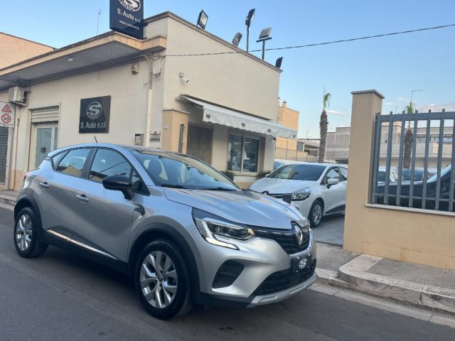 RENAULT Captur Argento metallizzato