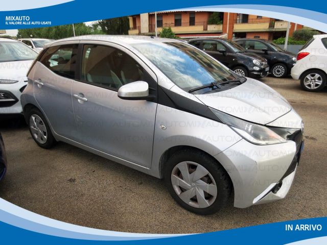 TOYOTA Aygo Argento metallizzato