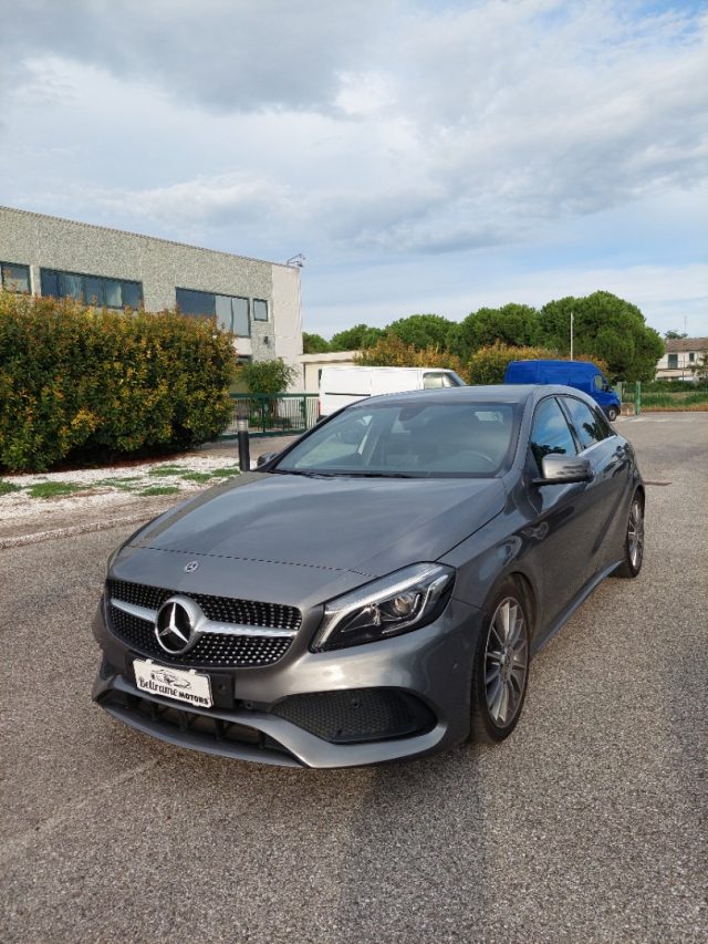 MERCEDES-BENZ A 180 d Premium AMG 