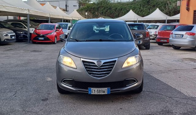 LANCIA Ypsilon 1.2 69 CV 5 porte Gold 