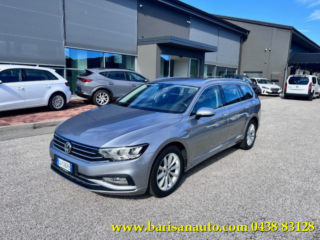 VOLKSWAGEN Passat Variant Argento metallizzato