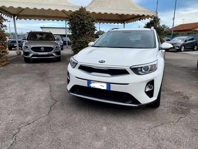 KIA Stonic Bianco pastello