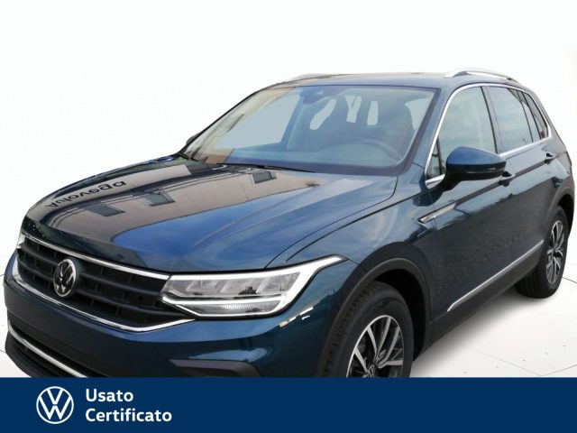 VOLKSWAGEN Tiguan Blu pastello