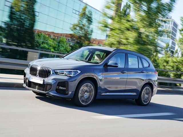 BMW X1 Grigio Medio  metallizzato