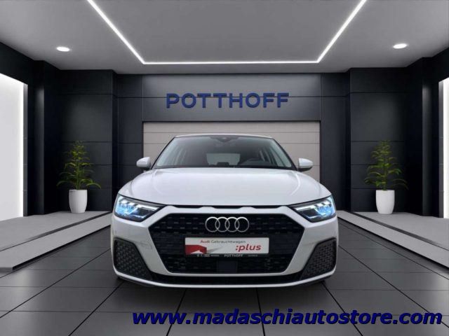 AUDI A1 Bianco metallizzato