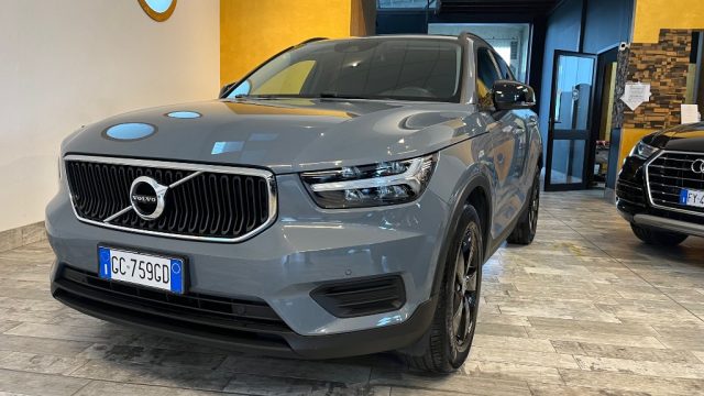 VOLVO XC40 D3 AWD Geartronic Momentum 