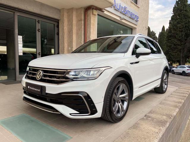 VOLKSWAGEN Tiguan 2.0 TDI 150 CV SCR DSG R-Line LUCI AMBIENTE 