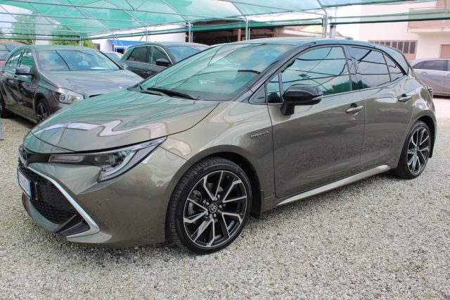 TOYOTA Corolla 2.0 Hybrid Lounge CVT 