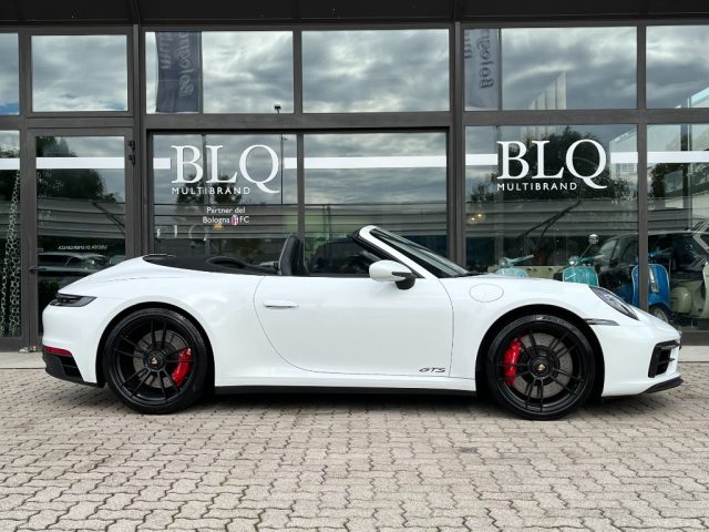 PORSCHE 992 Carrera 4 GTS Cabriolet 