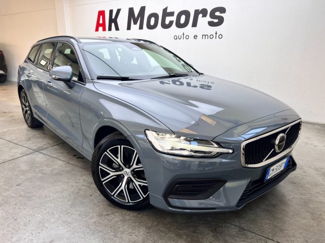 VOLVO V60 B4 (d) automatico Essential 