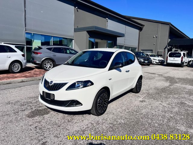 LANCIA Ypsilon Bianco pastello