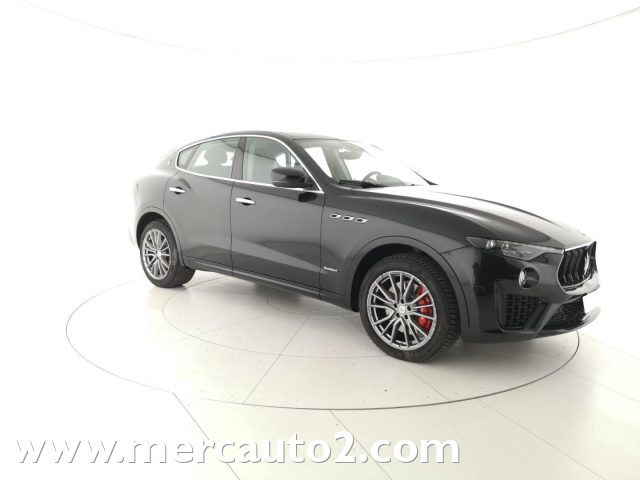 MASERATI Levante Nero metallizzato