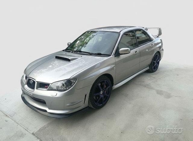SUBARU Impreza Grigio scuro metallizzato