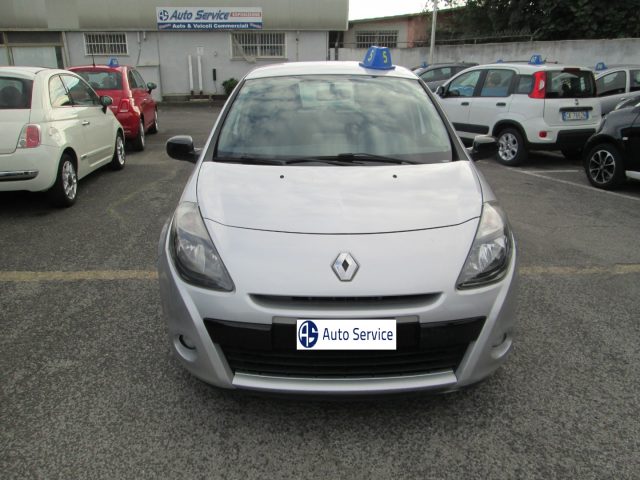 RENAULT Clio Argento metallizzato