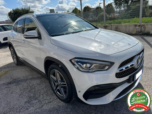 MERCEDES-BENZ GLA 200 d Aut. Premium-AMG-Tetto-km 46.000 