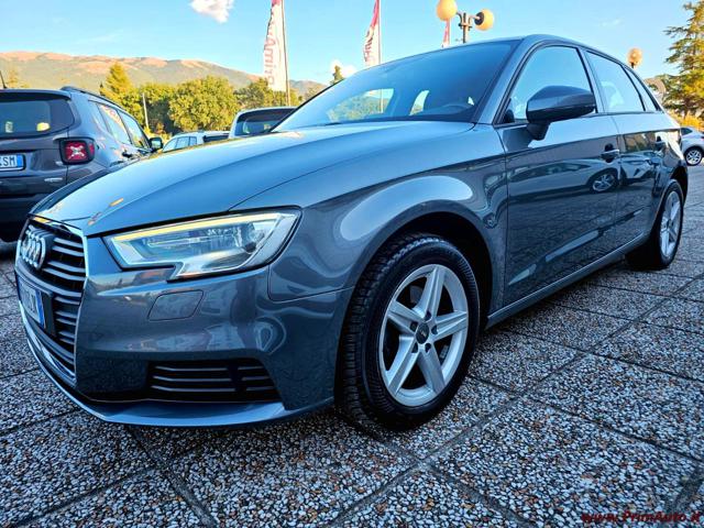 AUDI A3 Grigio scuro metallizzato