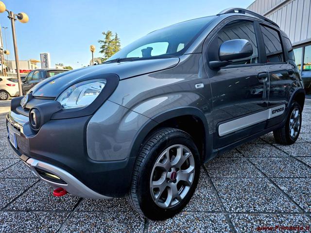 FIAT Panda Cross Grigio scuro metallizzato