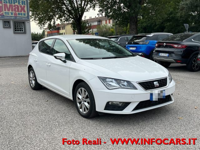 SEAT Leon Bianco pastello