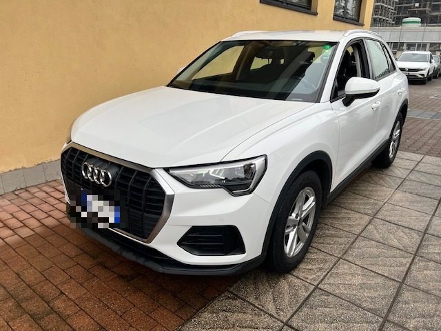 AUDI Q3 35 TDI S tronic Business 