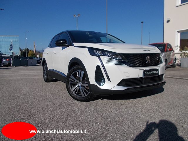 PEUGEOT 3008 Hybrid 225 e-EAT8 Allure Pack 