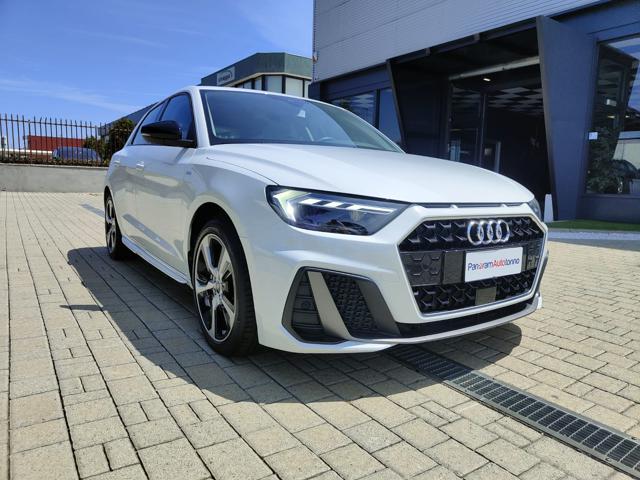 AUDI A1 Bianco perlato