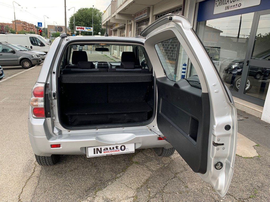 Foto SUZUKI Grand Vitara 1.6 16V 3 porte GPL MOTORE NUOVO APPENA CAMBIATO usato Bologna