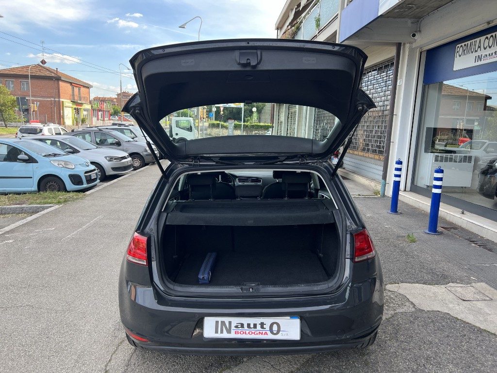 Foto VOLKSWAGEN Golf 1.2 TSI 85 CV  NEOPATENTATO BMT usato Bologna