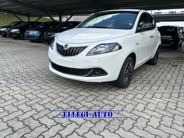 LANCIA Ypsilon Bianco extraserie pastello