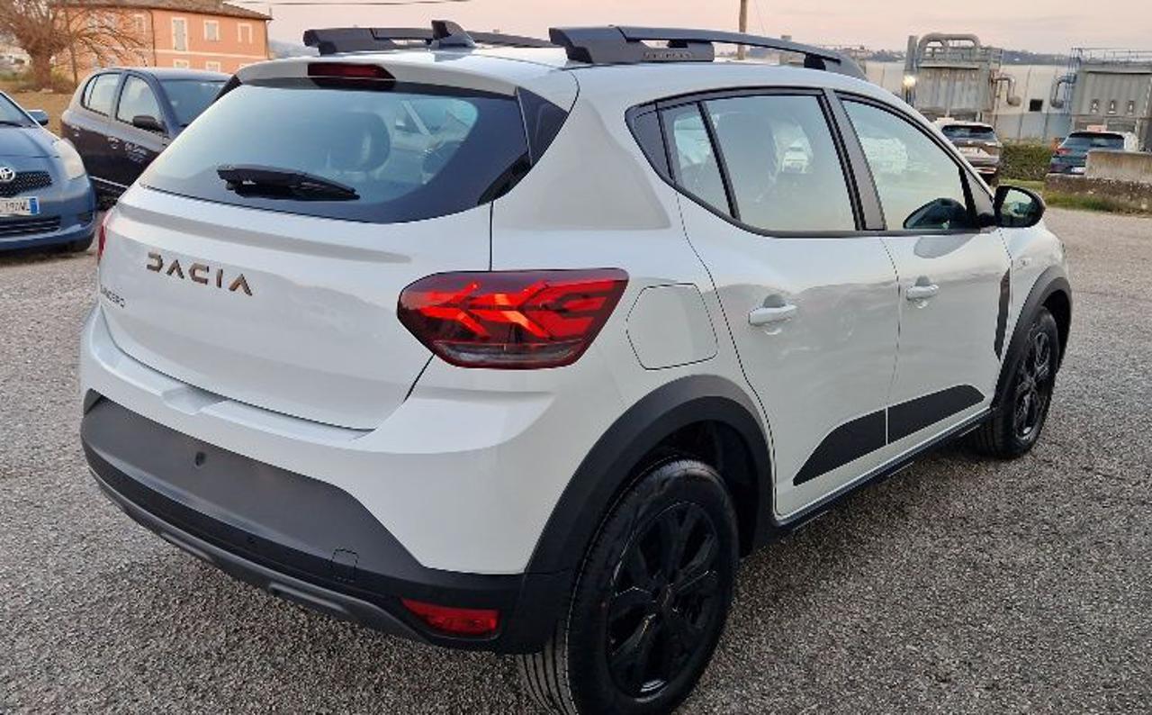 DACIA Sandero Stepway 1.0 TCe ECO-G Extreme km.0 - 5