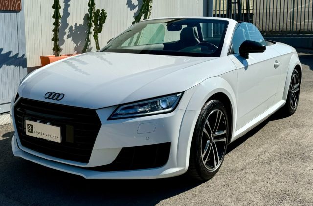 AUDI TT Roadster 2.0 TDI ultra Design 