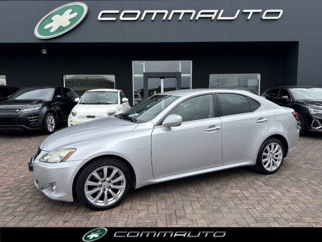 LEXUS IS 220d 2.2 16V Luxury 177 CV 