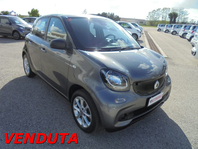 SMART ForFour Grigio scuro metallizzato