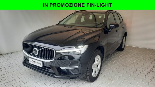 VOLVO XC60 B4 (d) AWD automatico Momentum 