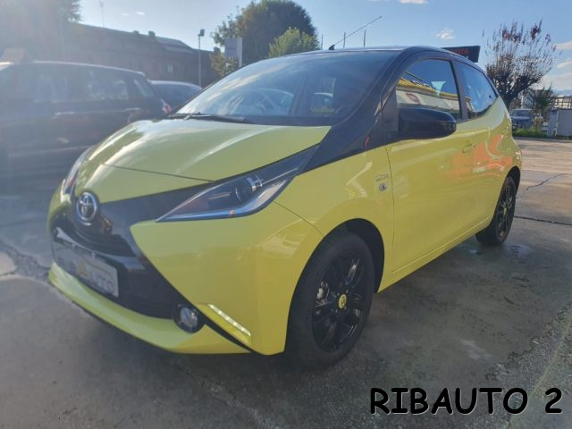 TOYOTA Aygo 1.0 VVT-i 69 CV 5 porte x-play TSS 