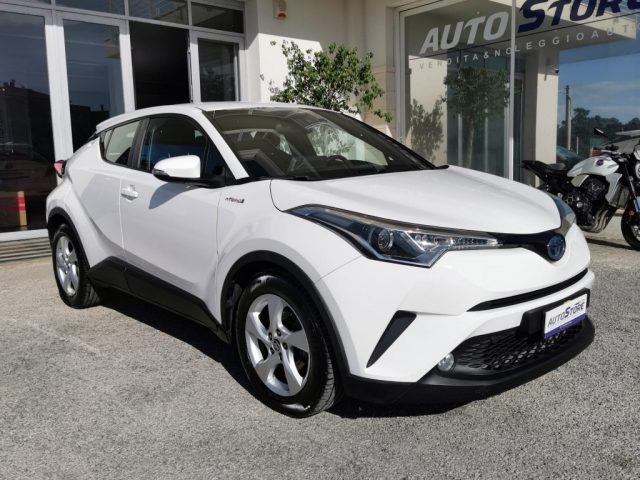 TOYOTA C-HR 1.8 Hybrid E-CVT Style 