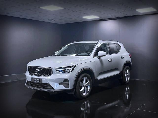 VOLVO XC40 T2 automatico Essential 