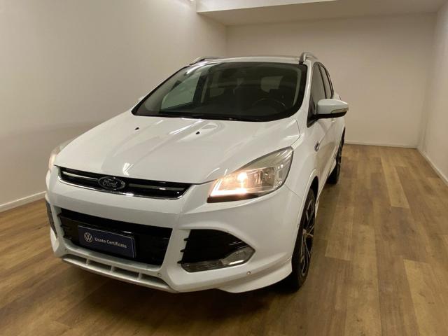 FORD Kuga 2.0 TDCI 150 CV S&S 4WD Powershift Titanium 