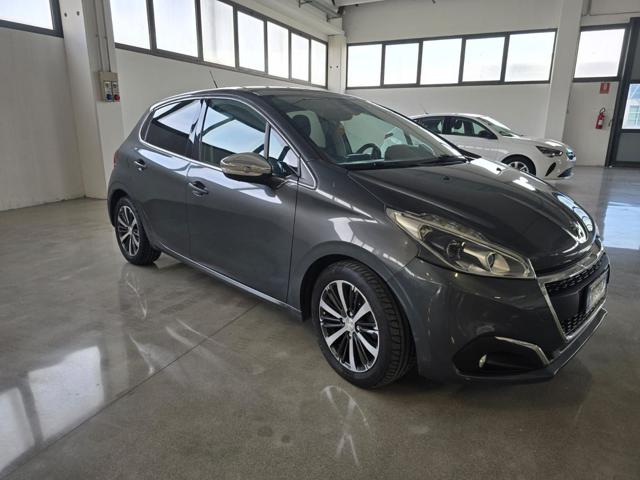 PEUGEOT 208 PureTech 82 5 porte Allure 