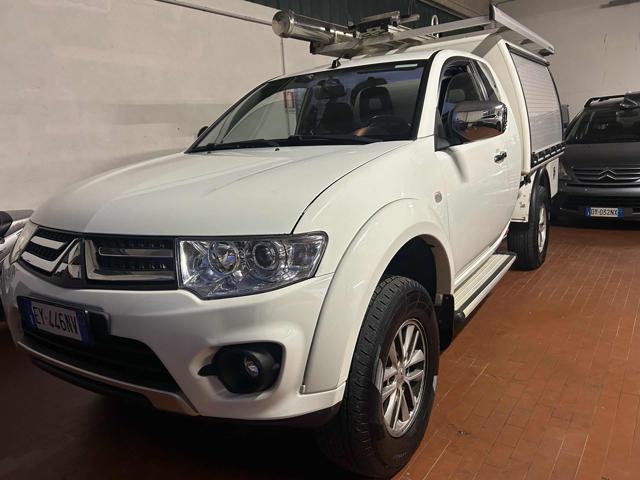 MITSUBISHI L200 Bianco pastello