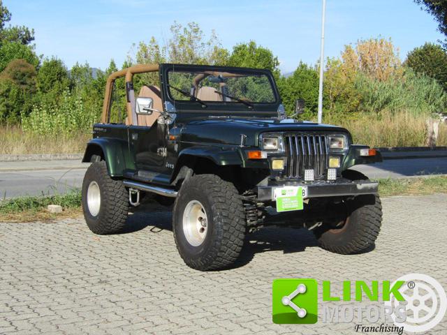 JEEP Wrangler 2.5 cat Soft top SAHARA EDITION Usato