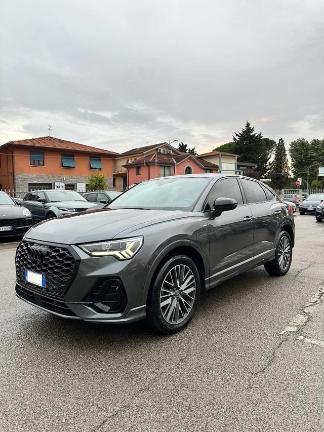 AUDI Q3 Grigio scuro metallizzato