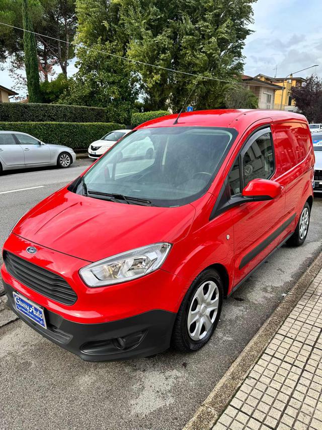 FORD Transit Courier Rosso metallizzato