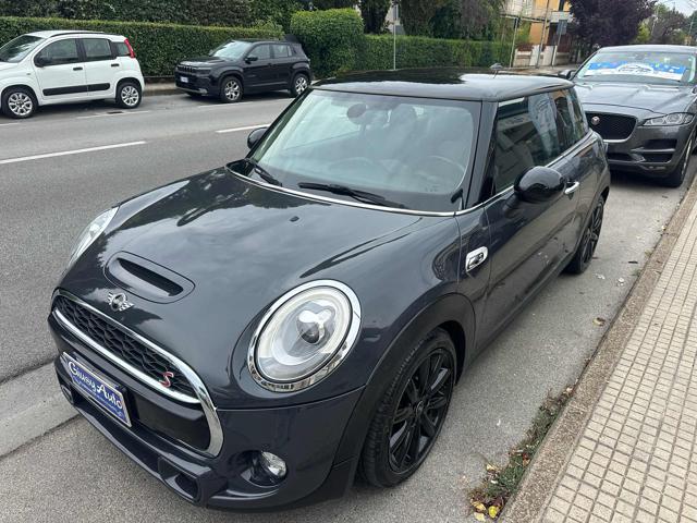 MINI Cooper SD Grigio metallizzato